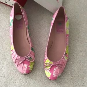Vintage  Lilly Pulitzer flat shoes .